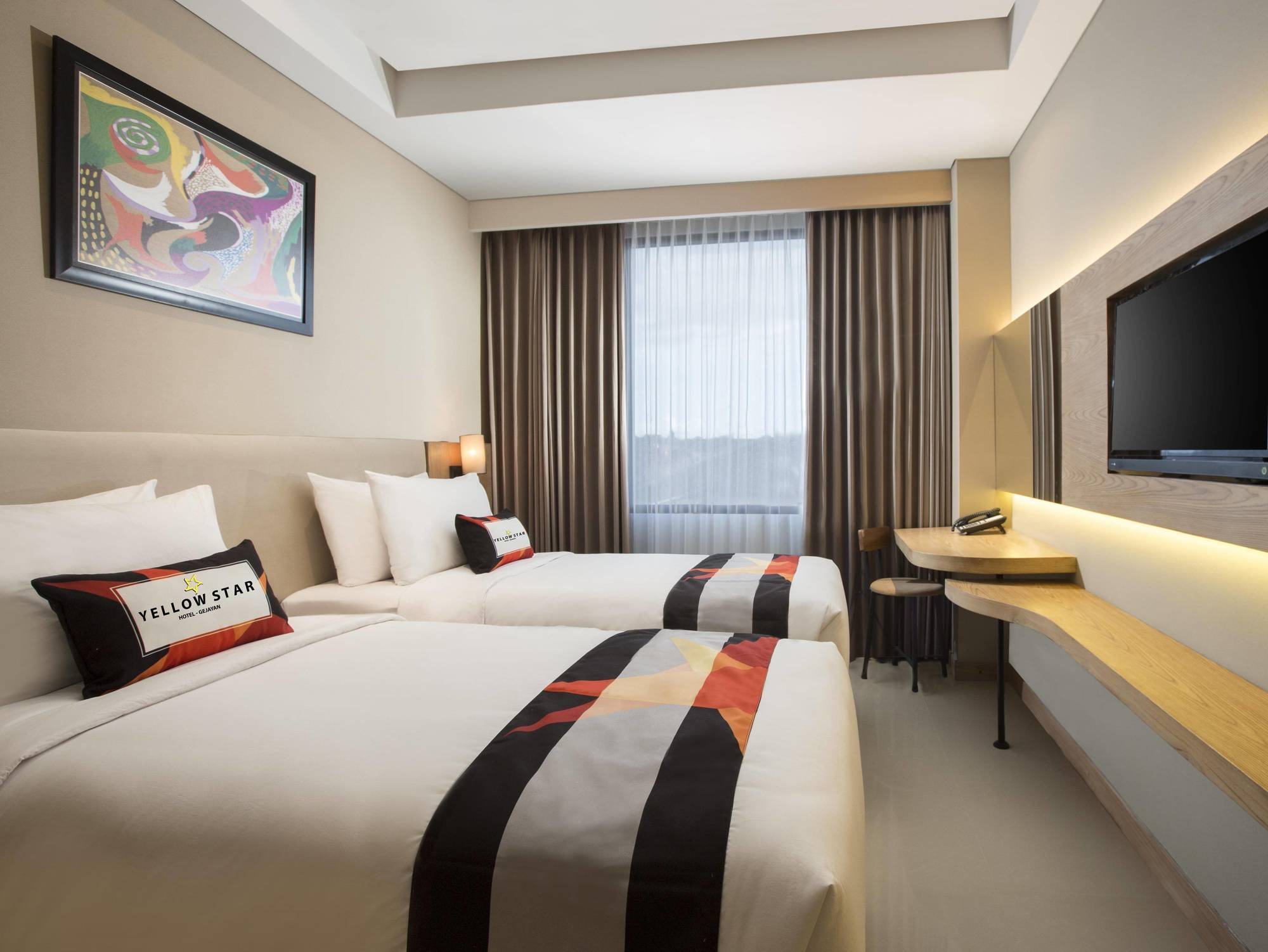 Yellow Star Gejayan Hotel Kejayan Exterior photo